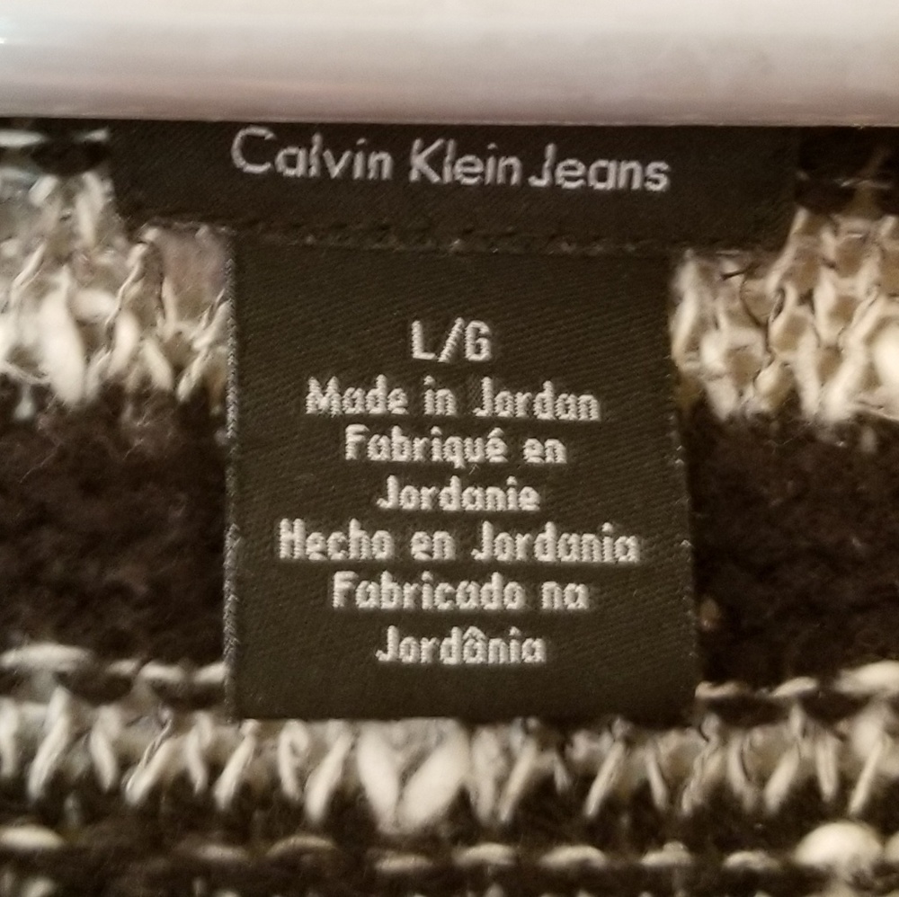 Sweater - Picture 3 of 3